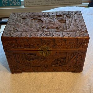 Mid- Century Mi Feng Co Camphor Trinket Box